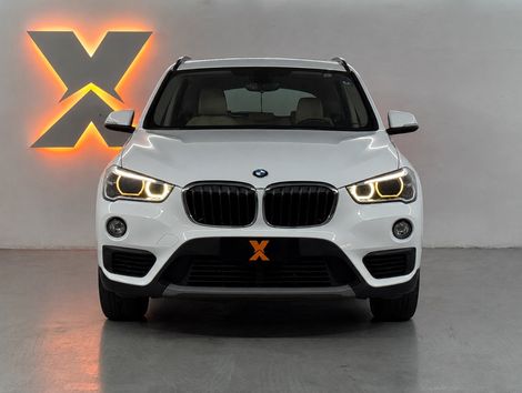 BMW X1 SDRIVE 20i X-Line 2.0 TB Active Flex