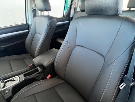 Toyota Hilux CD SRX 4x4 2.8 TDI 16V Diesel Aut.