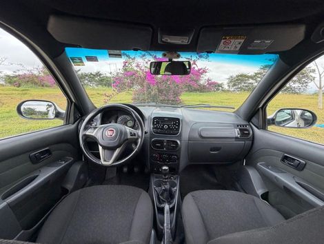 Fiat Strada Freedom 1.4 Flex 8V CD