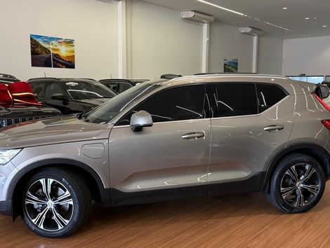 Volvo XC 40 T-5 INSCRIPTION 1.5 FWD (Híbrido)