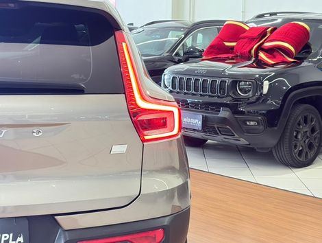 Volvo XC 40 T-5 INSCRIPTION 1.5 FWD (Híbrido)
