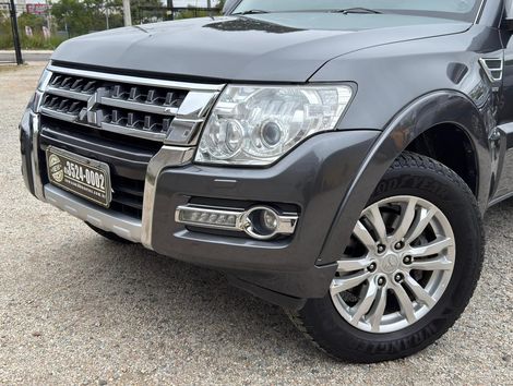Mitsubishi Pajero HPE Full 3.2 4x4 T.I.Dies. 5p Aut