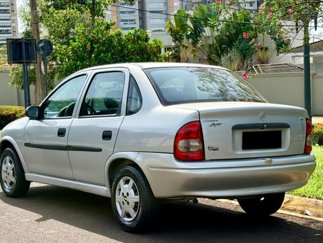 Chevrolet Corsa Sedan Super 1.0 MPFI 16V 4p