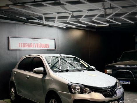 Toyota ETIOS XLS 1.5 Flex 5p Aut.