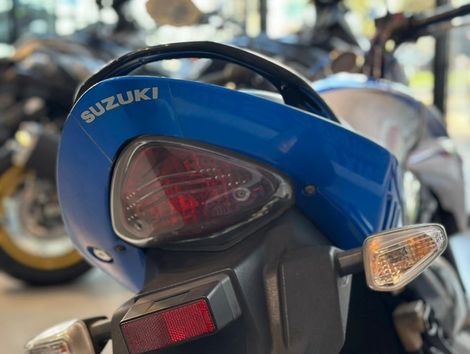 SUZUKI INAZUMA 250cc
