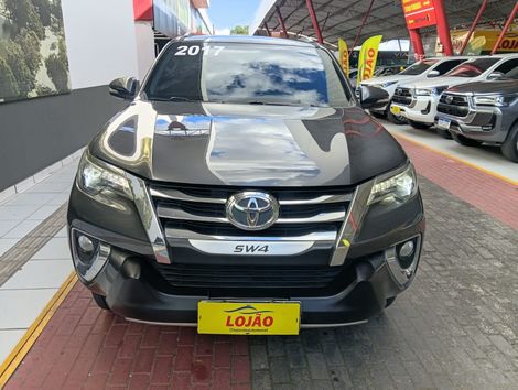 Toyota Hilux SW4 SRX 4x4 2.8 TDI 16V Dies. Aut.