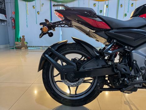 BAJAJ DOMINAR NS200