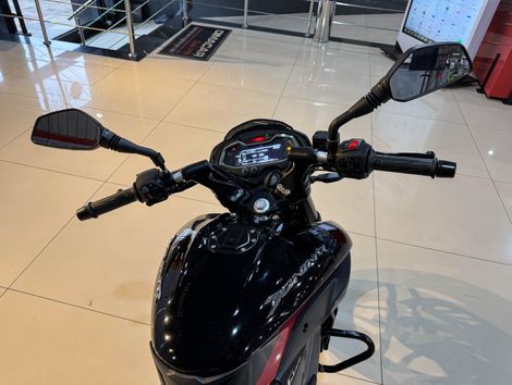 BAJAJ DOMINAR NS200