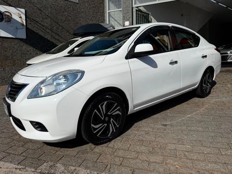 Nissan VERSA SV 1.6 16V Flex Fuel 4p Mec.