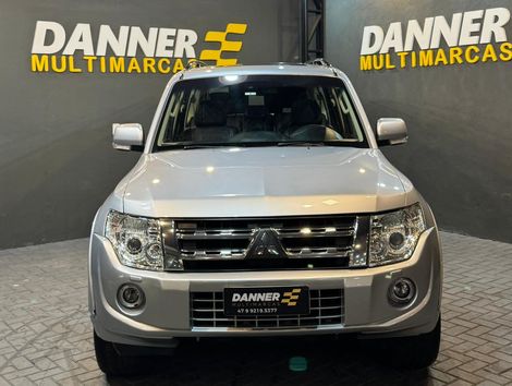Mitsubishi Pajero HPE Full 3.2 4x4 T.I.Dies. 5p Aut