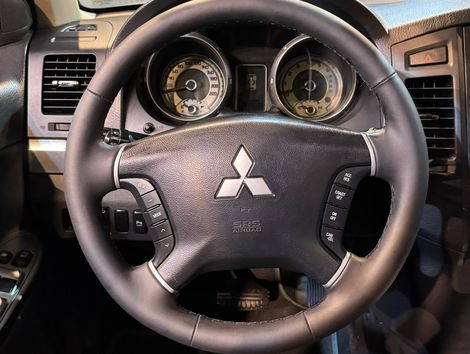 Mitsubishi Pajero HPE Full 3.2 4x4 T.I.Dies. 5p Aut