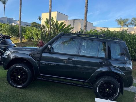 Mitsubishi Pajero TR4 2.0/ 2.0 Flex 16V 4x4 Aut.