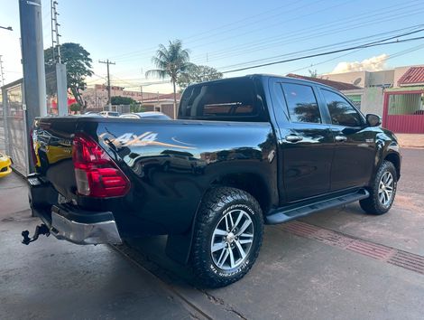 Toyota Hilux CD SRV 4x4 2.8 TDI Diesel Aut.