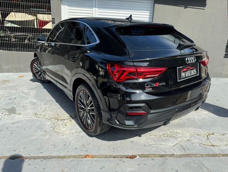 Audi Q3 SPB Perf. Black 2.0 TFSI Tipt. Quat.