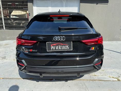 Audi Q3 SPB Perf. Black 2.0 TFSI Tipt. Quat.