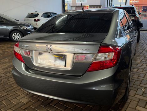 Honda Civic Sedan LXS 1.8/1.8 Flex 16V Aut. 4p