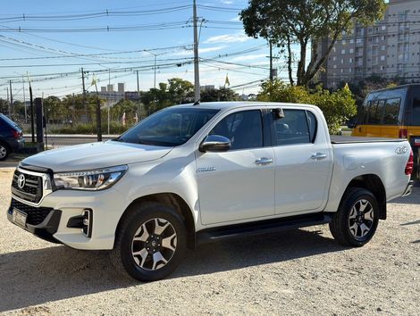 Toyota Hilux CD SRX 4x4 2.8 TDI 16V Diesel Aut.