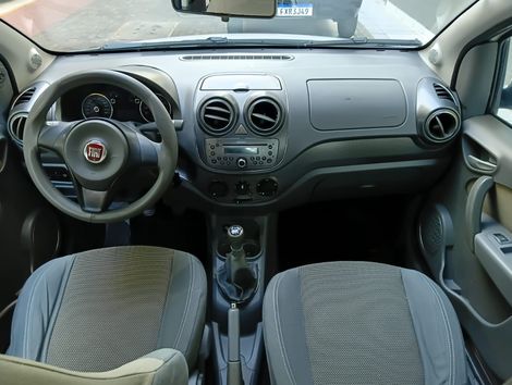Fiat Palio ESSENCE 1.6 Flex 16V 5p
