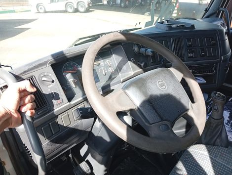 VOLVO FH-12 380 6x2 2p (diesel)