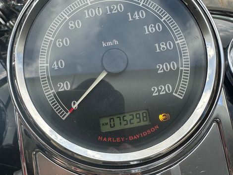 Harley ROAD KING CLASSIC  FLHRC/ CUSTOM FLHRSI