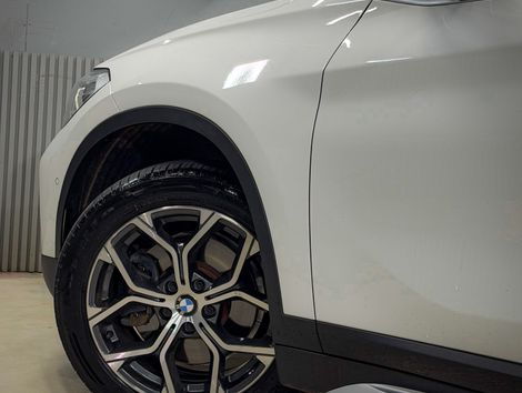 BMW X1 SDRIVE 20i X-Line 2.0 TB Active Flex