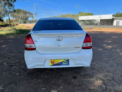 Toyota ETIOS PLATINUM Sed. 1.5 Flex 16V 4p Aut.