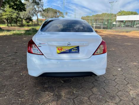 Nissan VERSA 1.0 12V FlexStart 4p Mec.