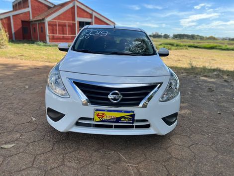 Nissan VERSA 1.0 12V FlexStart 4p Mec.
