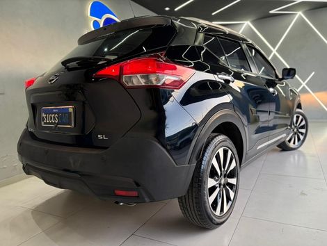 Nissan KICKS SL 1.6 16V FlexStar 5p Aut.