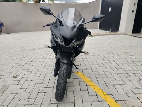 YAMAHA YZF R-15 155 ABS