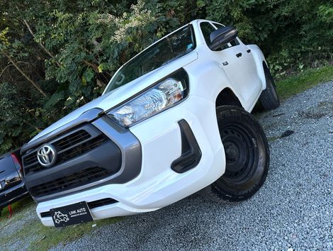 Toyota Hilux CD 4x4 2.8 Diesel Mec.