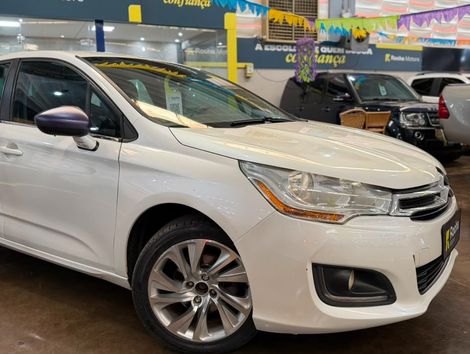Citroën C4 LOUNGE Tendance 2.0 Flex 4p Aut.