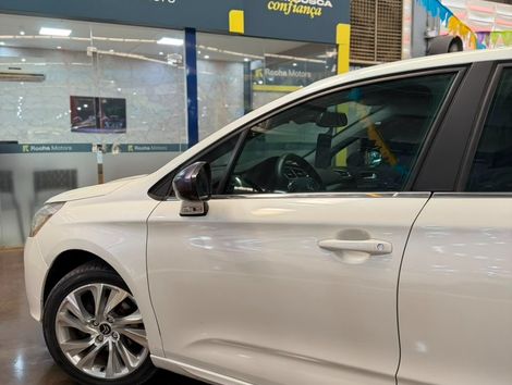 Citroën C4 LOUNGE Tendance 2.0 Flex 4p Aut.