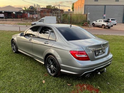 Mercedes C-180 CGI Sport 1.6 TB 16V 156cv Aut.