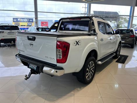 Nissan Frontier XE CD 4x4 2.3 Bi-TB Diesel Aut.