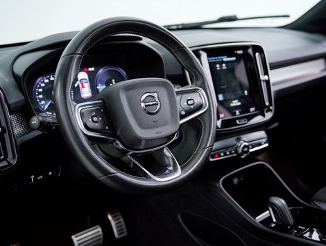 Volvo XC 40 T-5 R-DESIGN 1.5 FWD (Híbrido)