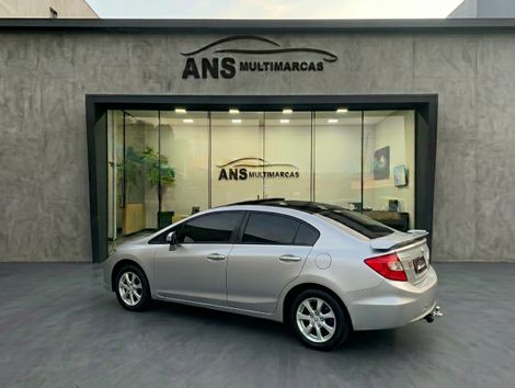 Honda Civic Sedan EXS 1.8/1.8 Flex 16V Aut. 4p