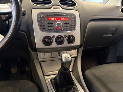 Ford Focus 1.6 S/SE/SE Plus Flex 8V/16V  5p