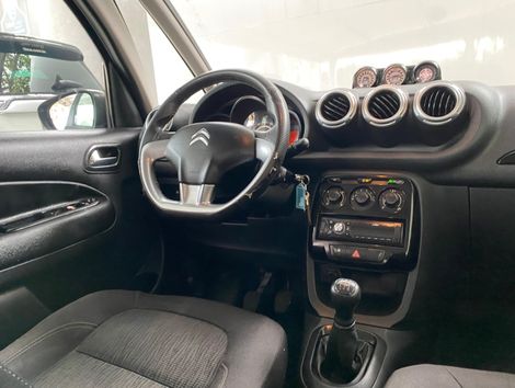 Citroën AIRCROSS GLX 1.6 Flex 16V 5p Mec.