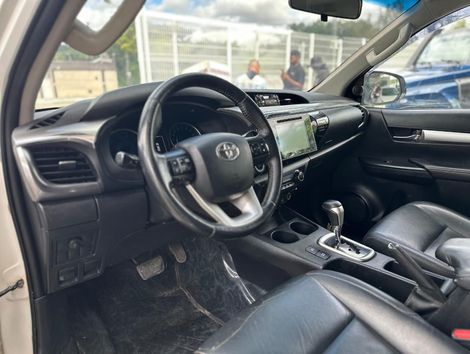 Toyota Hilux CD SRX 4x4 2.8 TDI 16V Diesel Aut.