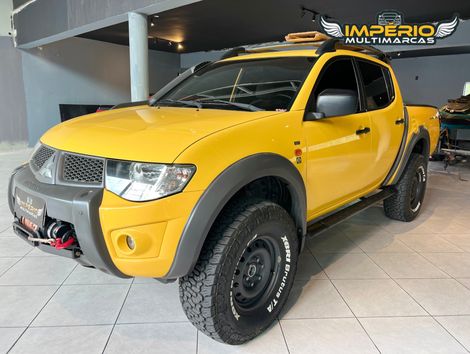 Mitsubishi L200 Triton Savana 3.2 CD TBI Dies. Mec.