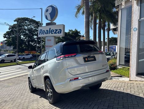Jeep Commander Overland T270 1.3 TB Flex Aut.