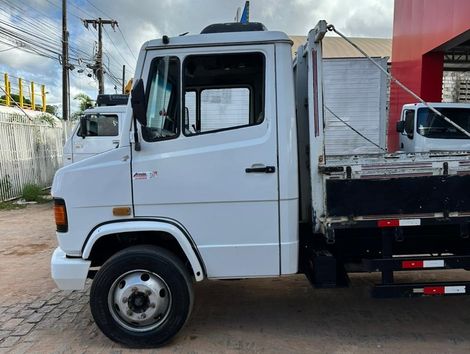 MERCEDES-BENZ 710/ 710 Plus 2p (diesel)