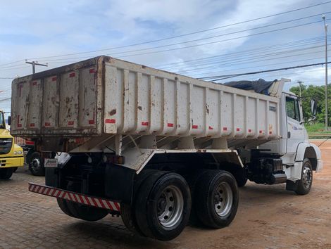 MERCEDES-BENZ L-1620 3-Eixos 2p (diesel)