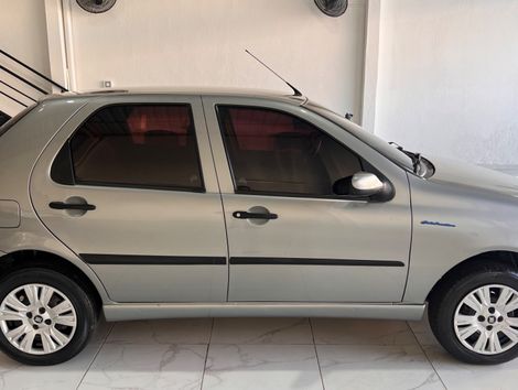 Fiat Palio Celebration 1.0 Fire Flex 8V 4p