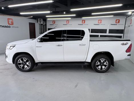 Toyota Hilux CD SRX 4x4 2.8 TDI 16V Diesel Aut.