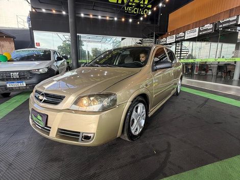 Chevrolet Astra 2.0 8V/ CD 2.0 8V Hatchback 5p Mec