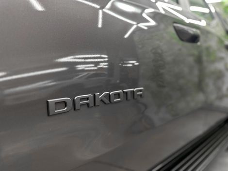 RAM DAKOTA WARLOCK 2.2 TB CD 4x4 Aut.
