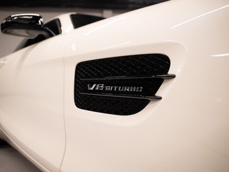 Mercedes GT S AMG 4.0 V8 Bi-Turbo 510cv