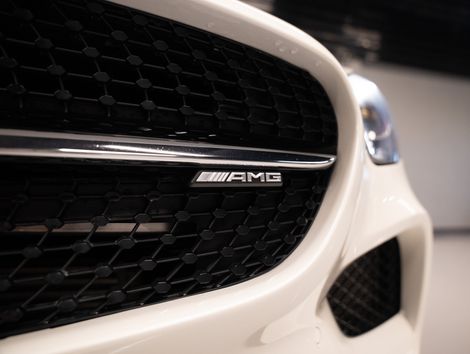 Mercedes GT S AMG 4.0 V8 Bi-Turbo 510cv
